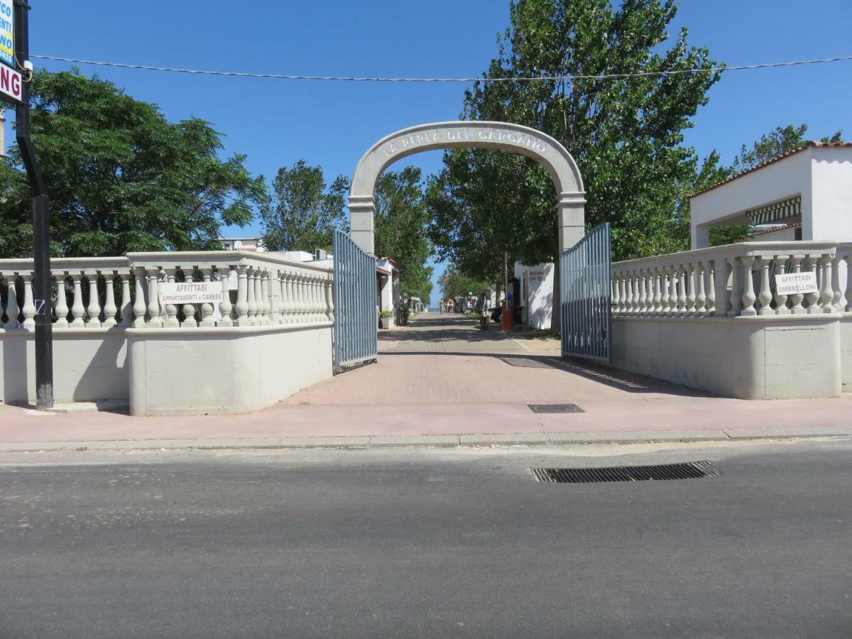 Centro Turistico La Perla Del Gargano Hotell Foce Varano Exteriör bild