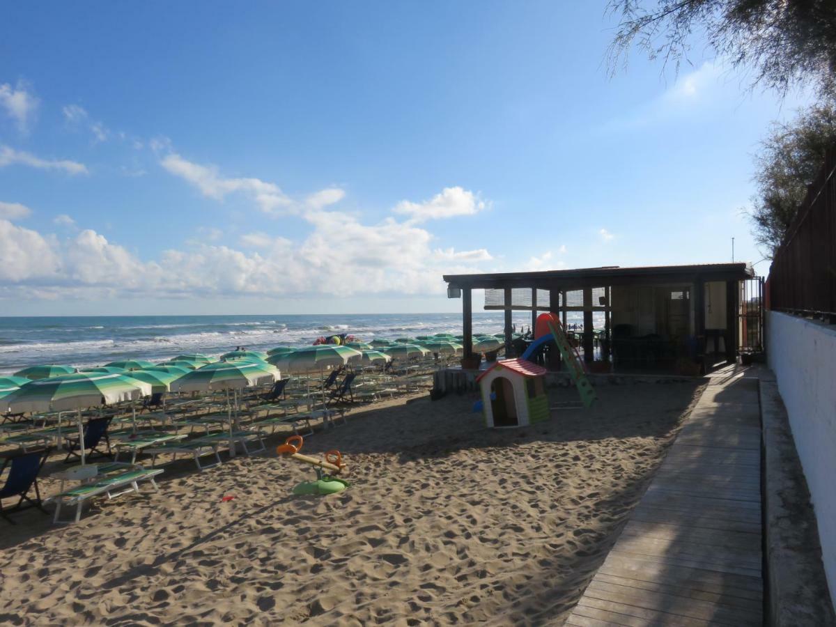 Centro Turistico La Perla Del Gargano Hotell Foce Varano Exteriör bild