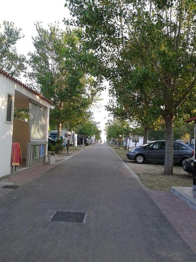 Centro Turistico La Perla Del Gargano Hotell Foce Varano Exteriör bild