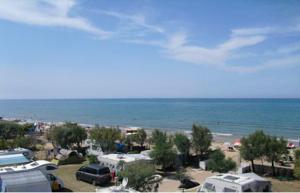 Centro Turistico La Perla Del Gargano Hotell Foce Varano Exteriör bild